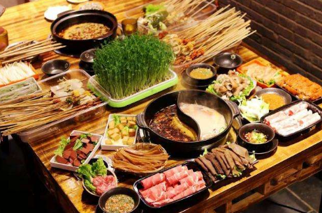 如何经营一家有特色的串串香加盟店