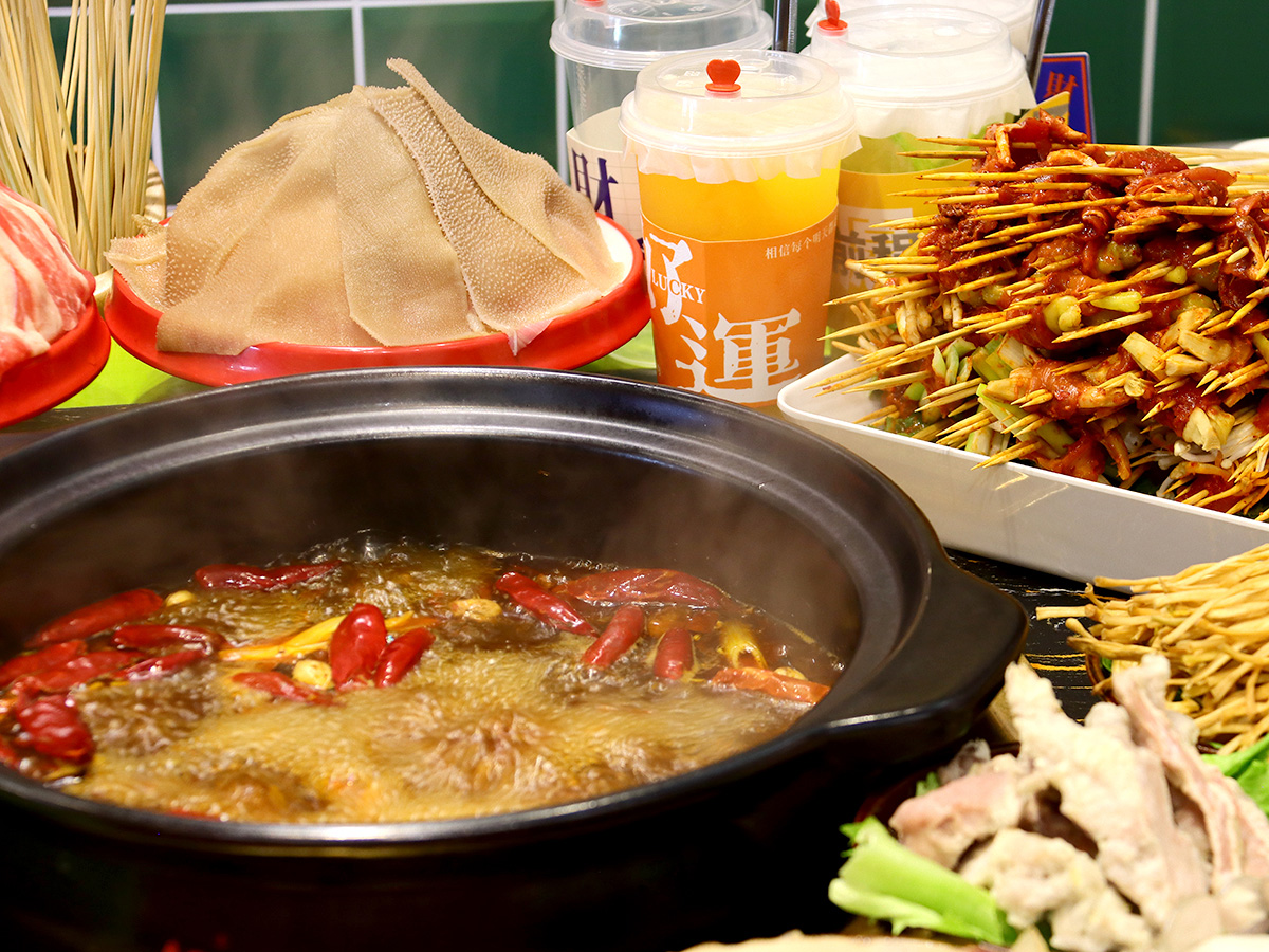 串串香加盟：选对路，创好业